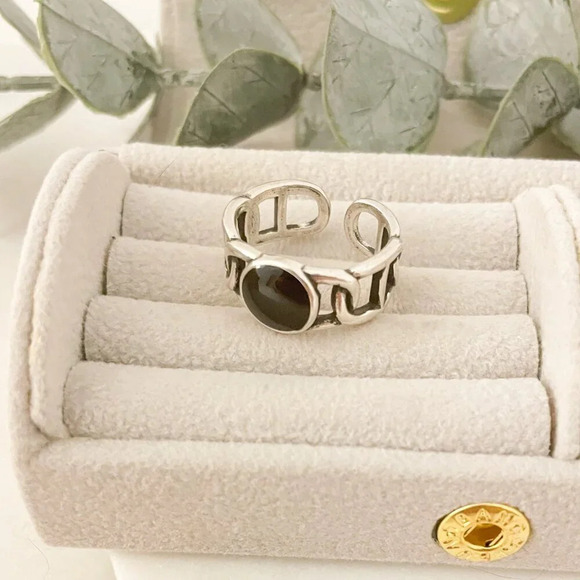 925 Sterling Silver Black Circle Ring Dainty Ring Geometric Minimalist Ring - Picture 4 of 9